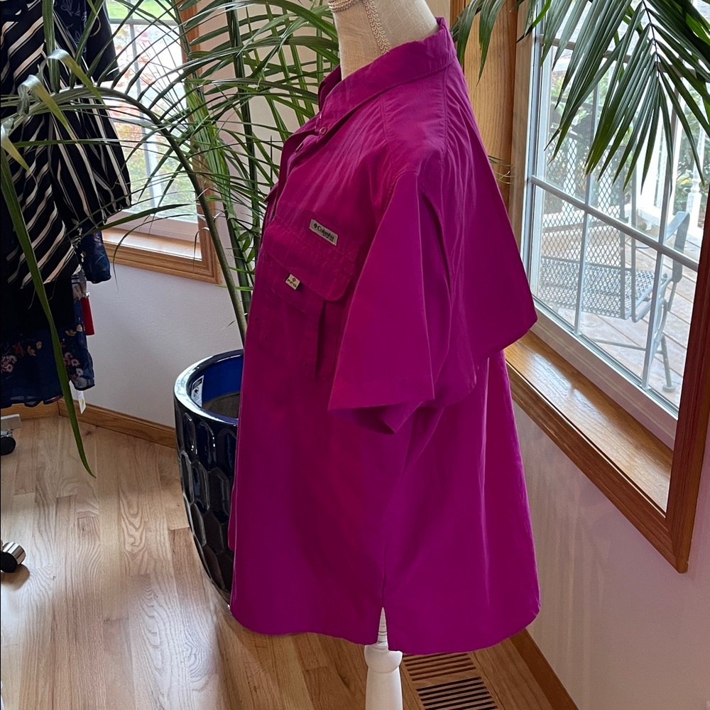 Columbia Magenta Short Sleeve Shirt - Picture 4 of 9